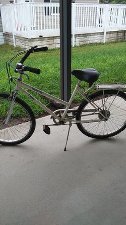 Hampton cruiser bike