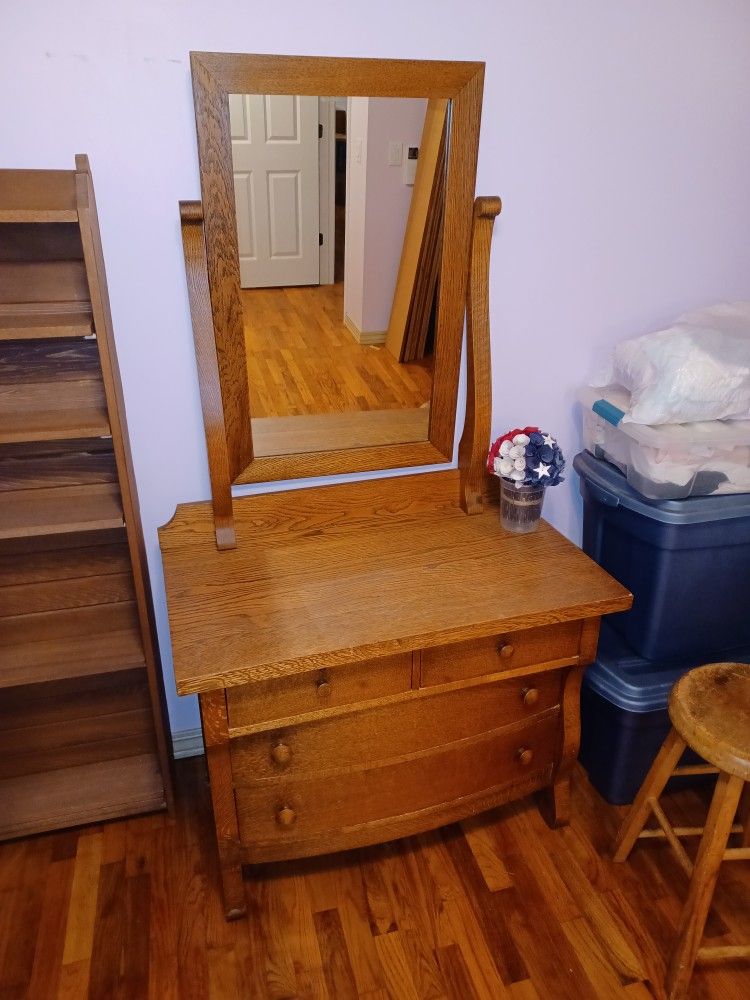 Antique Oak Dresser With Mirror