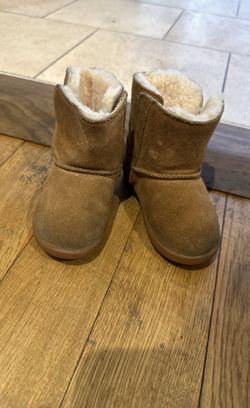 Ugg Toddler Size 6
