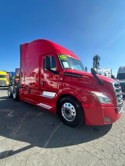 2019 FREIGHTLINER Cascadia