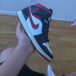 Jordan 1 Black Red White Size 10.5 