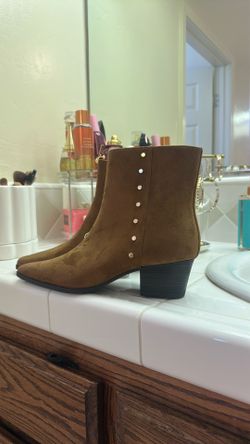 New Old Navy suede boots