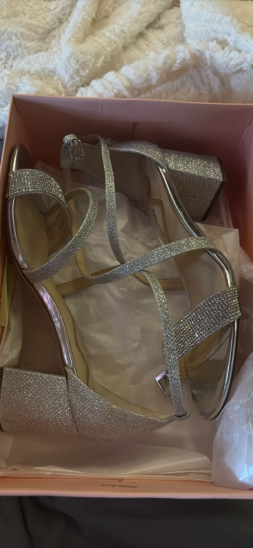 DSW Silver Sparkly Shoes Size 7