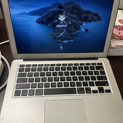 MacBook Air 13.3 Inch 