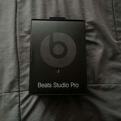 Beats Studio Pro Dark Blue  (BEST OFFER TAKES IT)