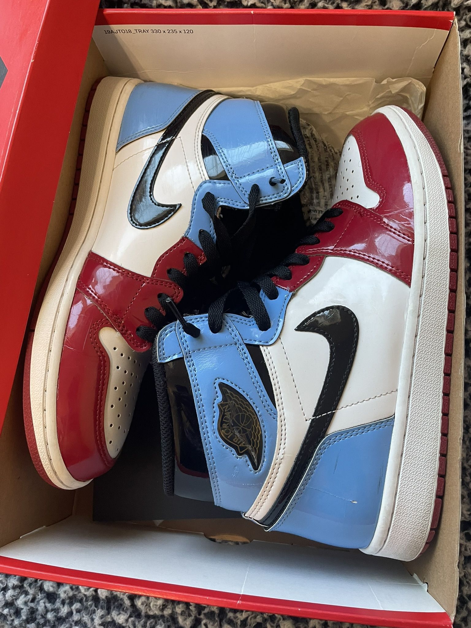 Jordan 1 Retro High Fearless UNC Chicago