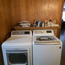 LG WASHER AND DRYER SET BOTH ELECTRIC XL CAPACITY 5.3 CU GOOD CONDITION HEAVY DUTY DELIVERY AVAILABLE FOR EXTRA FEE WE DO REPAIRS 