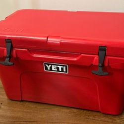 Yeti Tundra 45 Cooler 