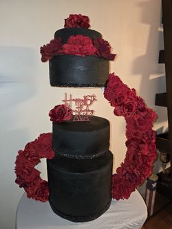Custom FAUX cakes 