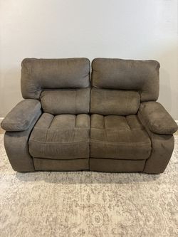 Brown Manual Reclining Loveseat
