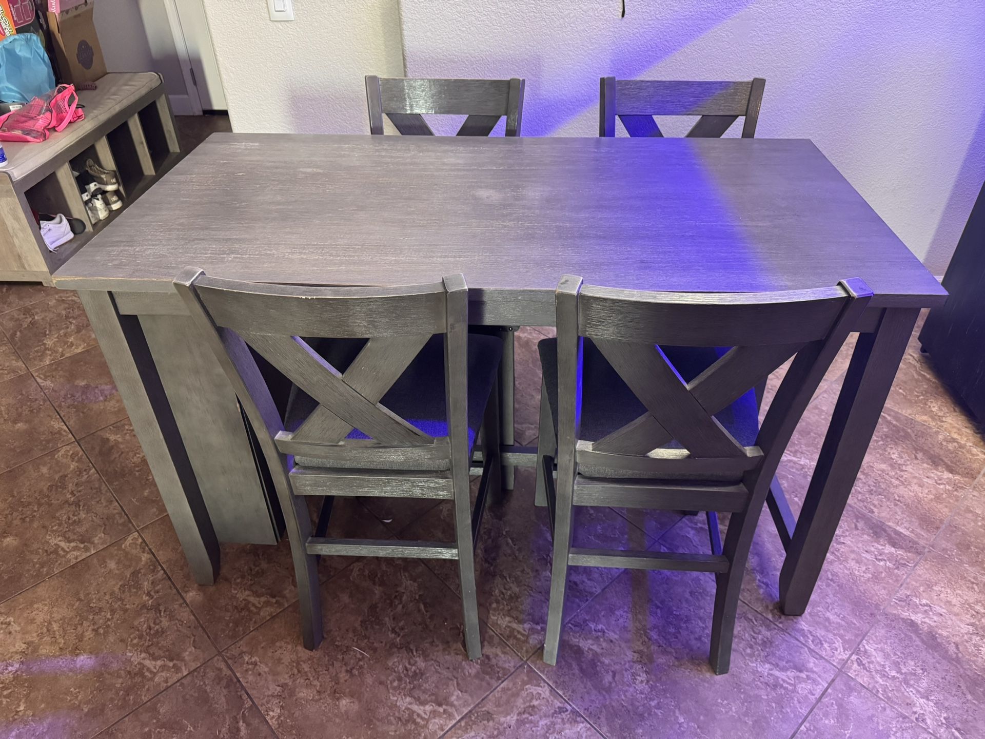 Kitchen Table & 4 Chairs