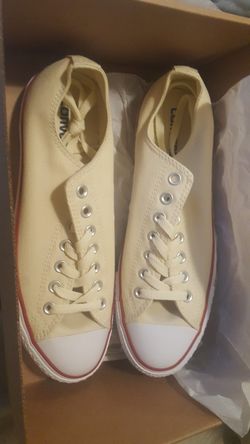 Converse All-Star Creme Size 8.5 *Rare*