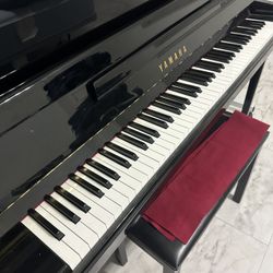 Yamaha Wall Piano B2 PE 
