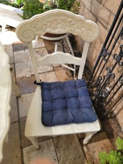 Kitchen Table and Chairs