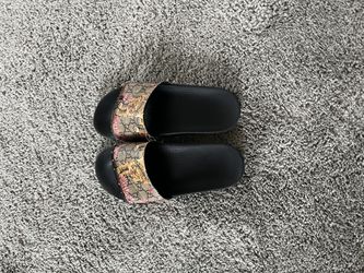 Gucci slides
