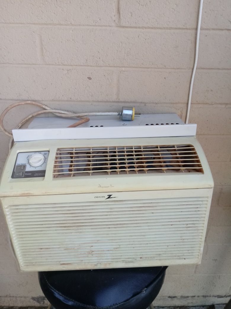 Zenith 2w 5000t8 Air conditioner. Work great