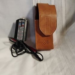 VINTAGE VOLTAGE TESTER 