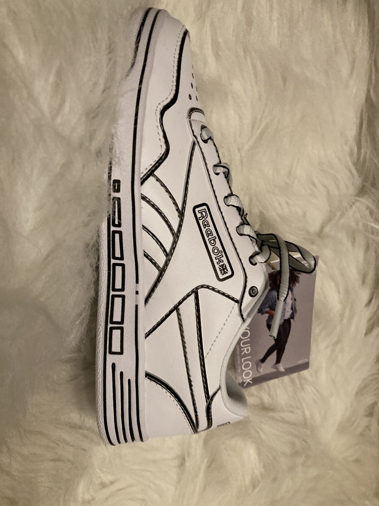 New Reebok Wonder Woman Shoes Size 6.5