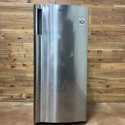 New LG Refrigerator 