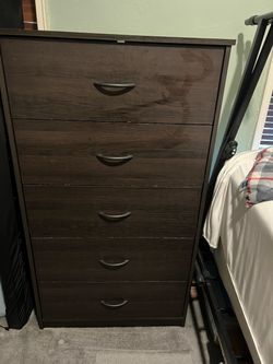 5- Drawer Dresser
