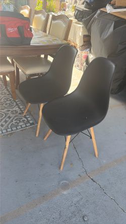 Chairs 2 black color