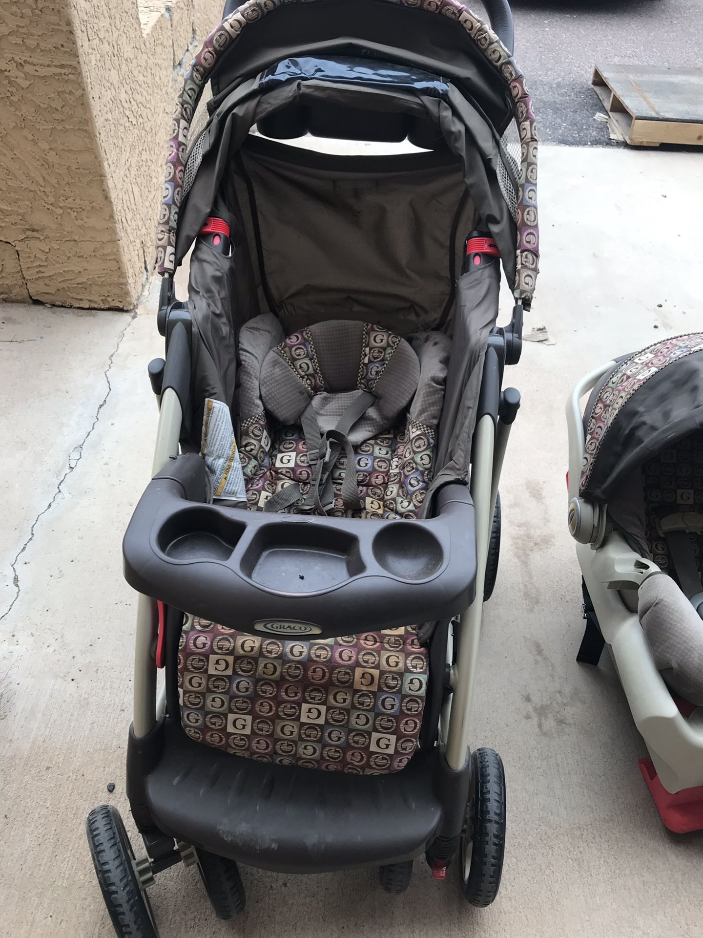 Graco stroller/ car seat / with base