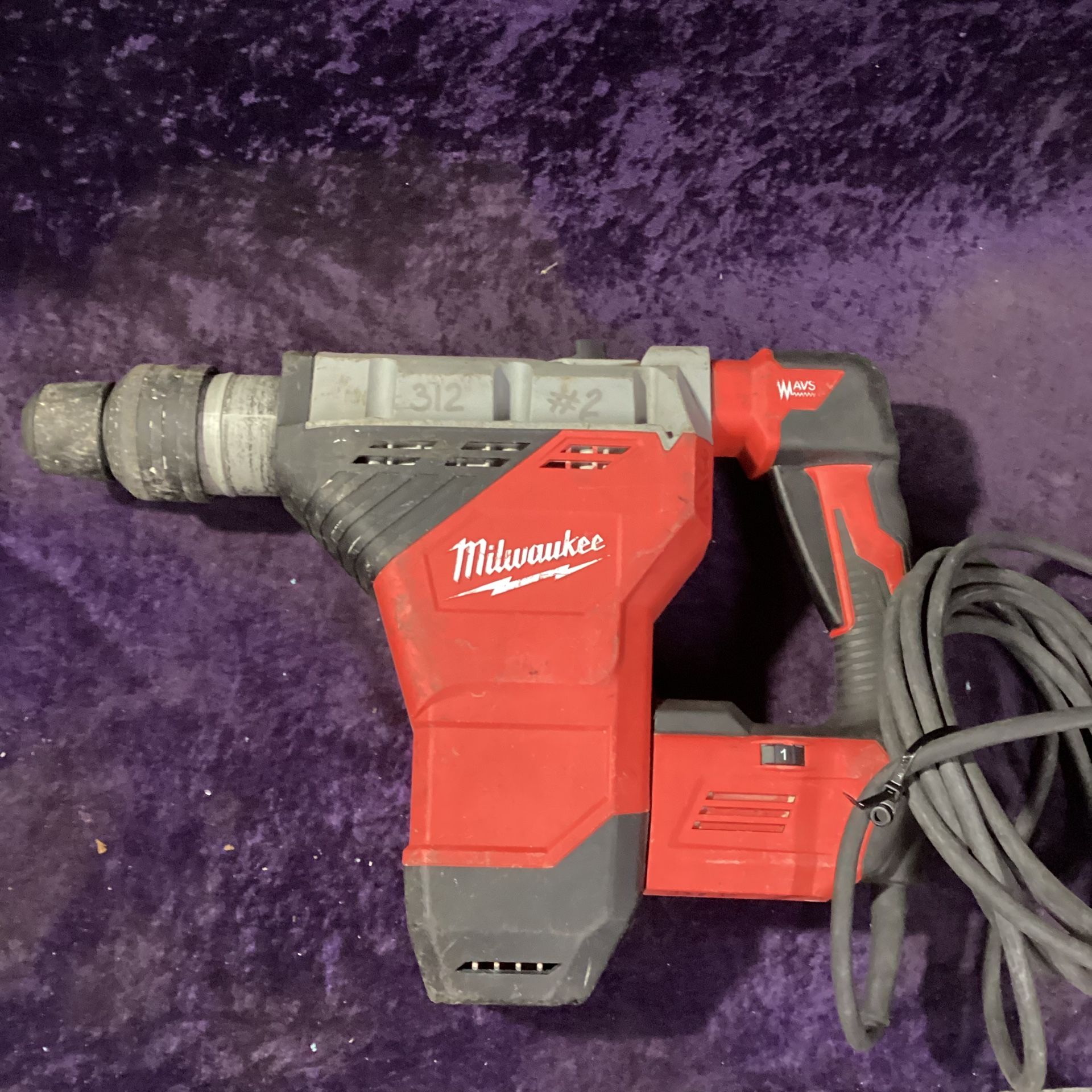 🧰🛠Milwaukee 15 Amp 1-3/4” SDS-MAX Corded 5546-21 Combination Hammer w/E-Clutch(NO HANDLE)-$380!🧰🛠