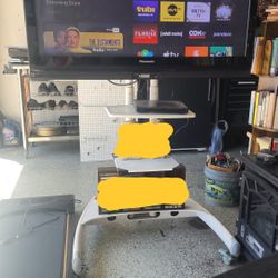 Tv With Stand (READ FULL DESCRIPTION) 