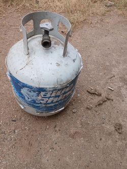 Extra propane  tank 15 $