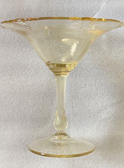 VINTAGE HEISEY DEPRESSION GLASS COMPOTE