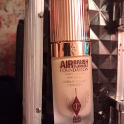 Charlotte Tilbury Airbrush Flawless Foundation