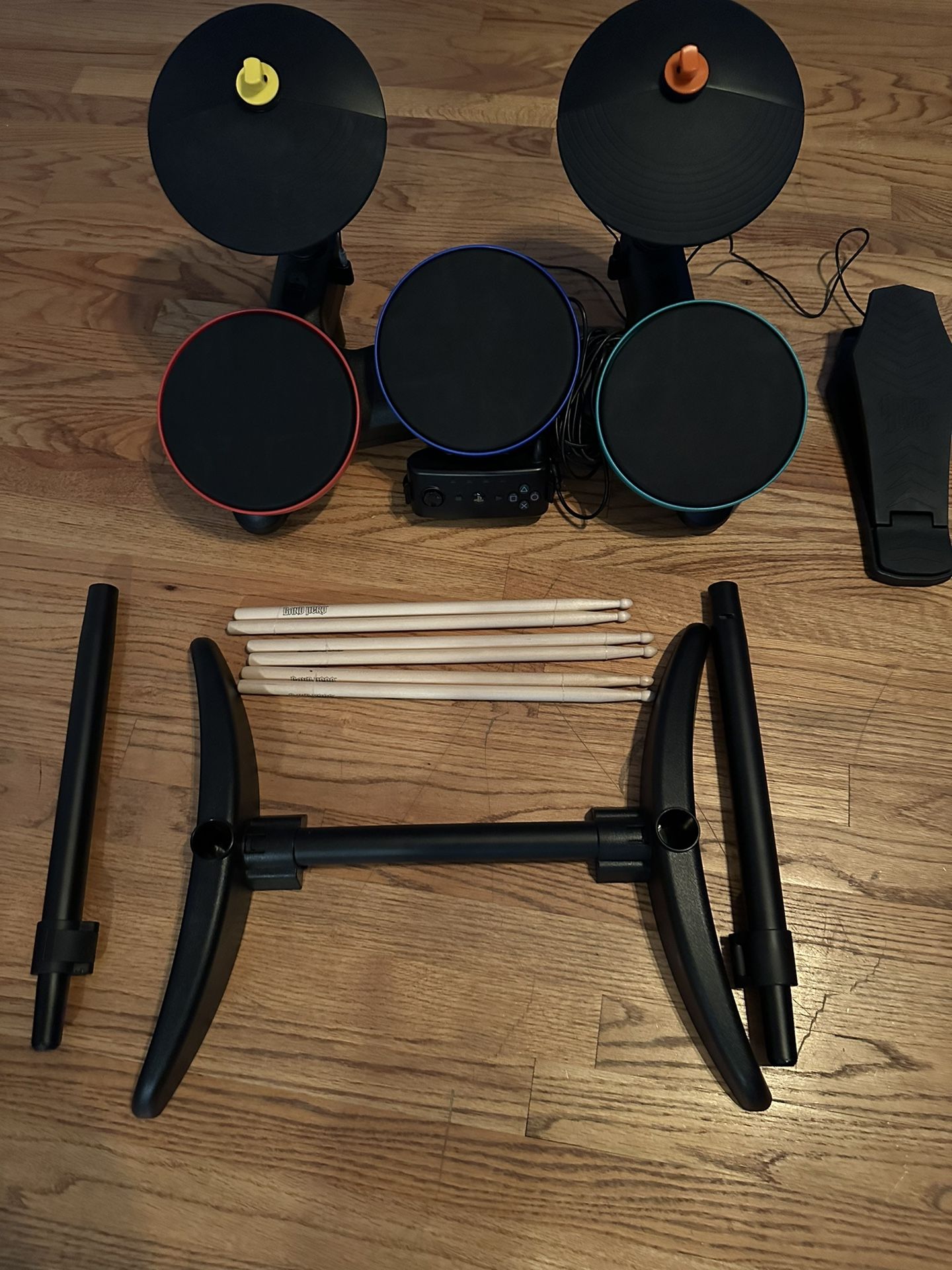 Guitar hero warriors of rock drum set xbox 360 sale