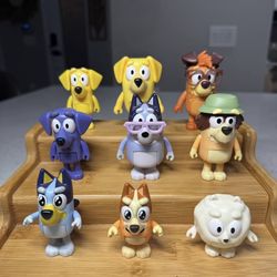 Bluey Fanily and Friend Character Play Toy Set
