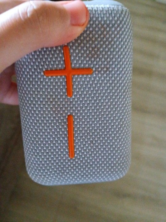 Speaker π Works Good