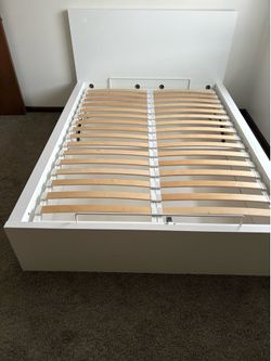 White Bed Frame (FULL SIZE)