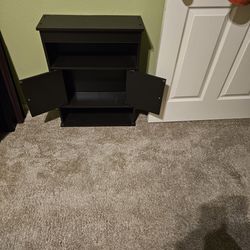 Bathroom storage cabinet