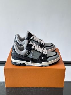 Louis Vuitton LV Trainer Sneakers