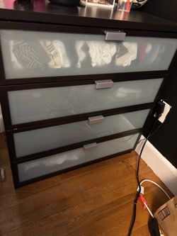 IKEA dresser 4 drawer