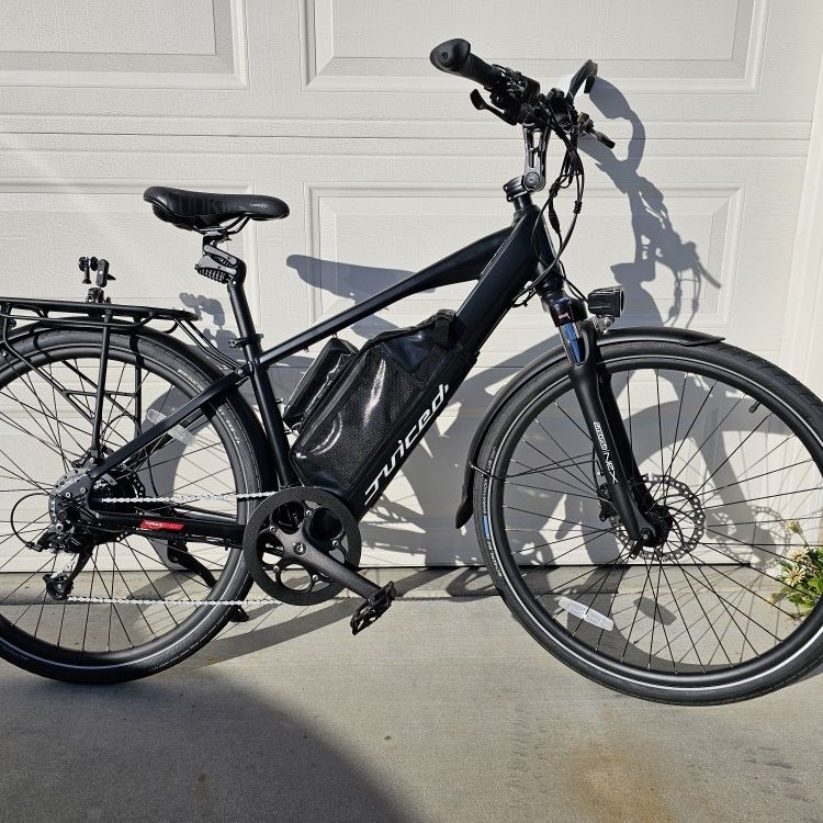 Juiced Bikes CrossCurrent X Commuter Ebike, + Accessories