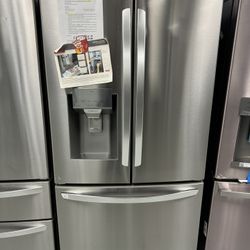 LG 28 Cu.ft Refrigerator With Craft-ice 