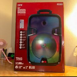Brand new speaker 12000 watt if you pick it up today $50