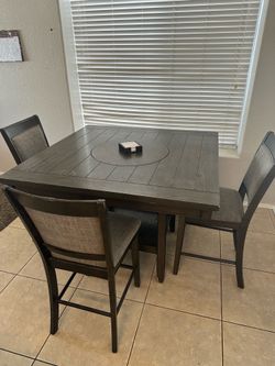 Modern Counter-Height Dining Set (Table, 2 Chairs, & Bench) - Great Condition