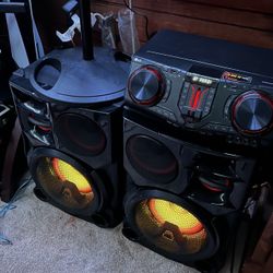 Lg Speakers 15’ 3500 Watts