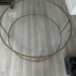 Round coffee table