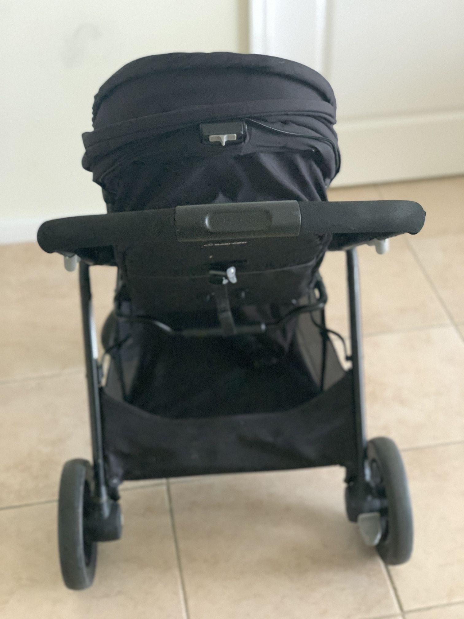 Maxi Cosi stroller