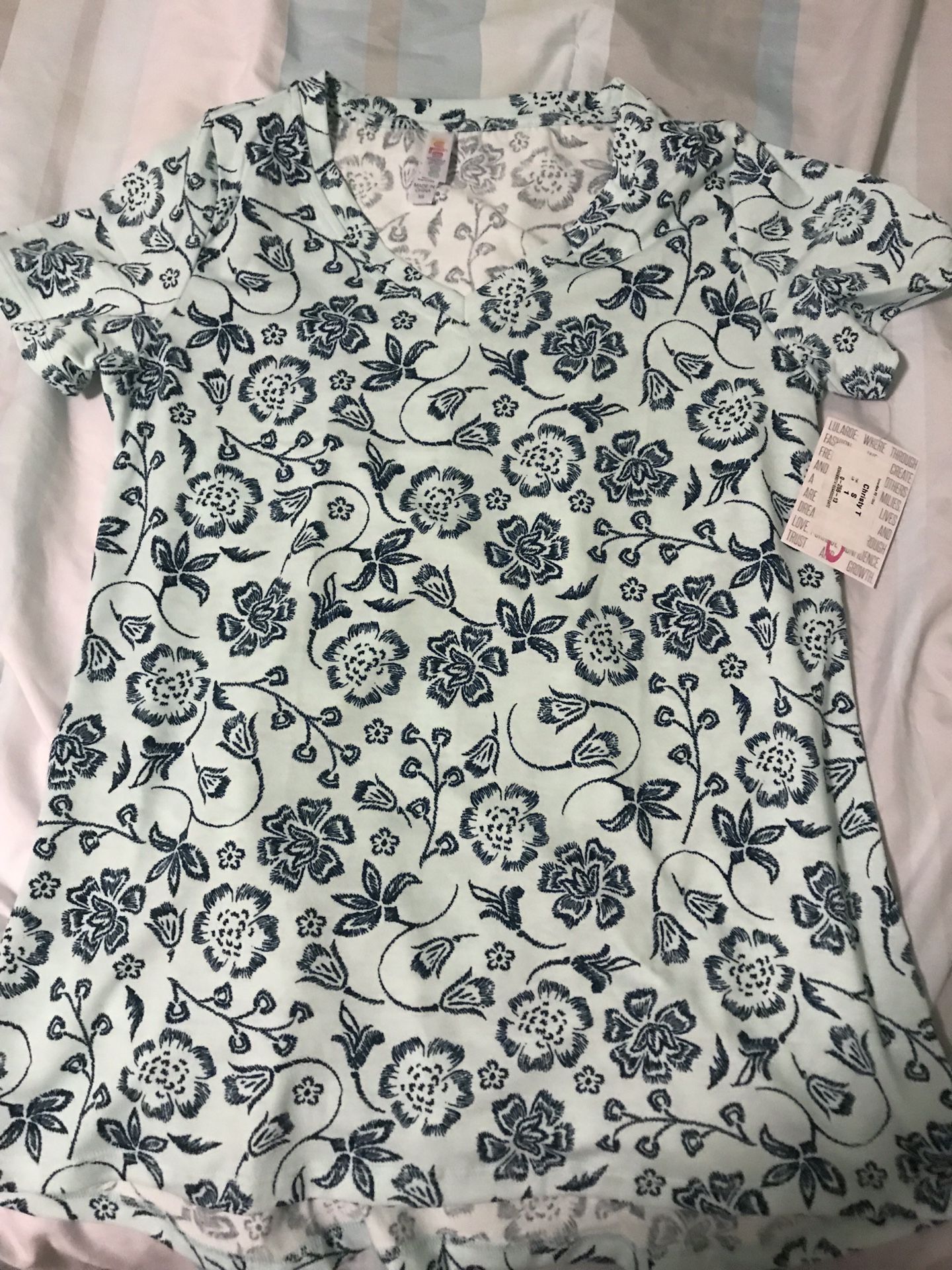 Lularoe XS Christy T