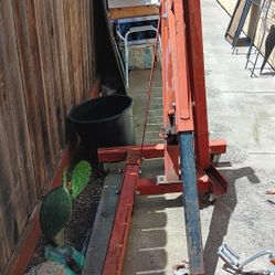 Heavy Duty Engine Hoist It Also Folds Up As You Can See On The Pictures