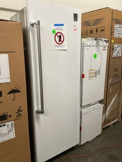Hestan KFCR30-WH Column Freezer (Open Box / Scratch & Dent)