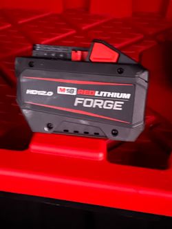 Milwaukee m18 HD 12 battery