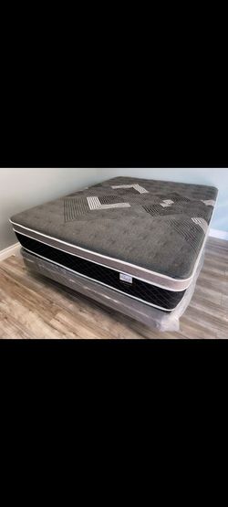 Calking oasis Thermal Comfort Europillow Top 12inch Matres!!